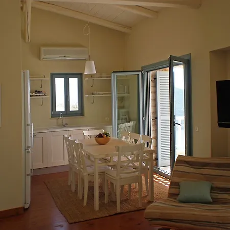 Urania Luxury Villas Pondi
